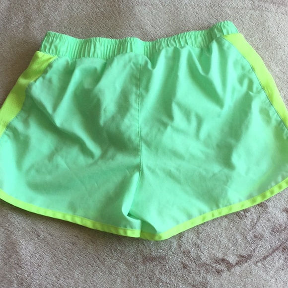 Active shorts - Picture 2 of 2